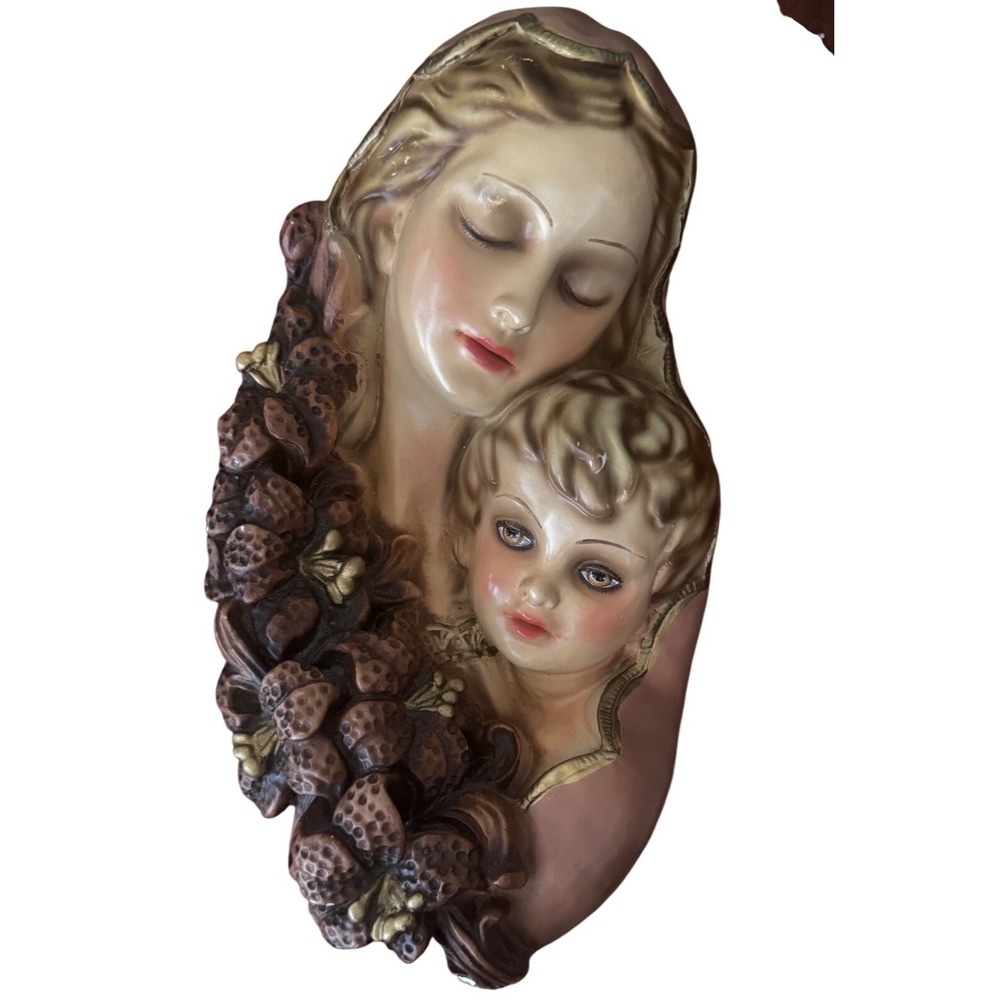 Vintage 1972 Madonna and Child Plaster Wall Plaque Religious Art 15x9
Some chips